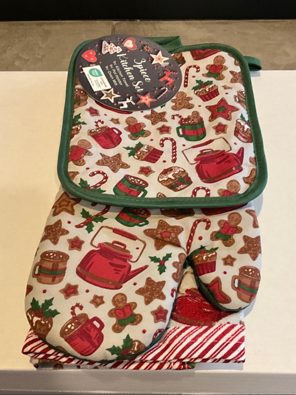 Christmas Tea Kettle Oven Mitt & Pot Holder Set - Green Trim
